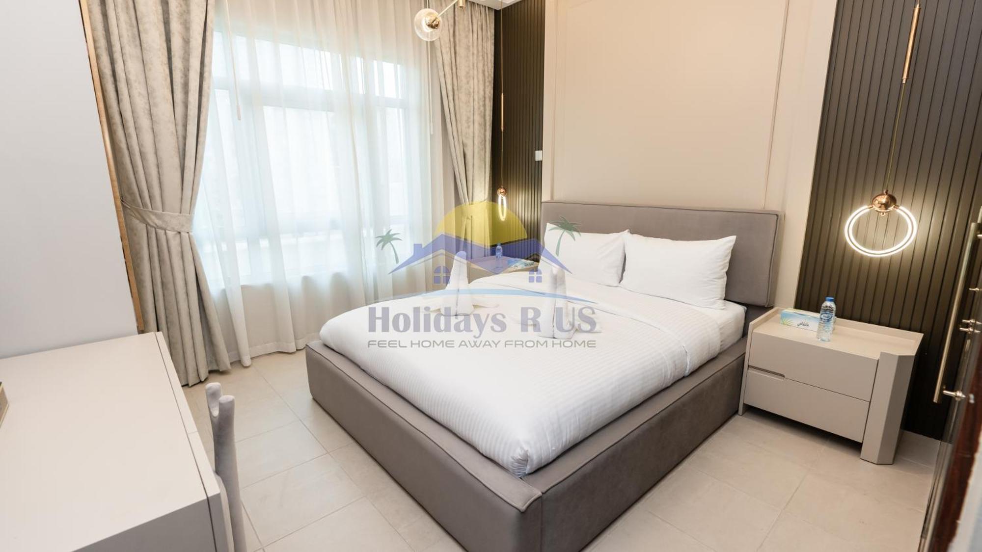 Holidays R Us 4 Bedroom Boulevard View * Dubai